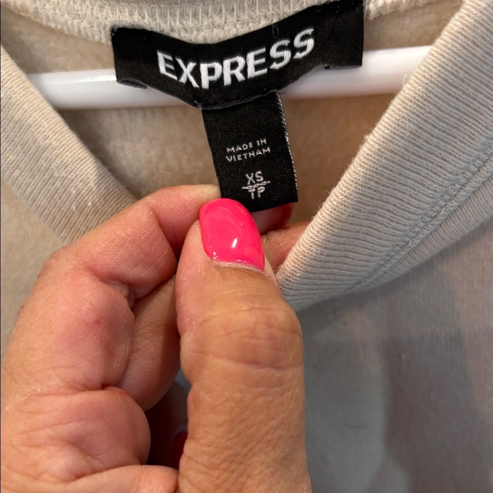 Express Cream Ruched-Shoulder Sweatshirt - Picture 3 of 3